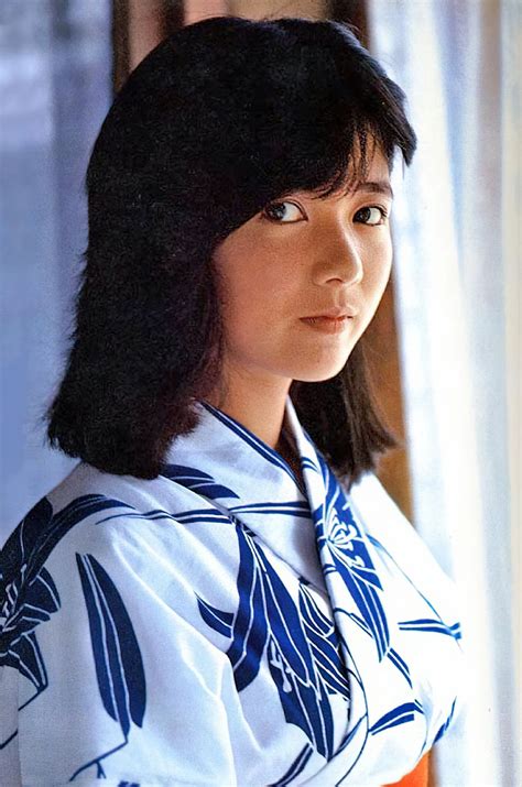 宮崎美子 おっぱい|【宮崎美子の高画質エロ画像58枚】頭脳は熟女優の水着グラビ。